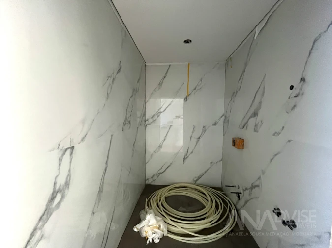 Moradia T4 para Venda em São João de Lourosa Foto 11