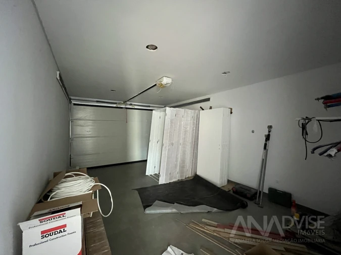 Moradia T4 para Venda em São João de Lourosa Foto 31