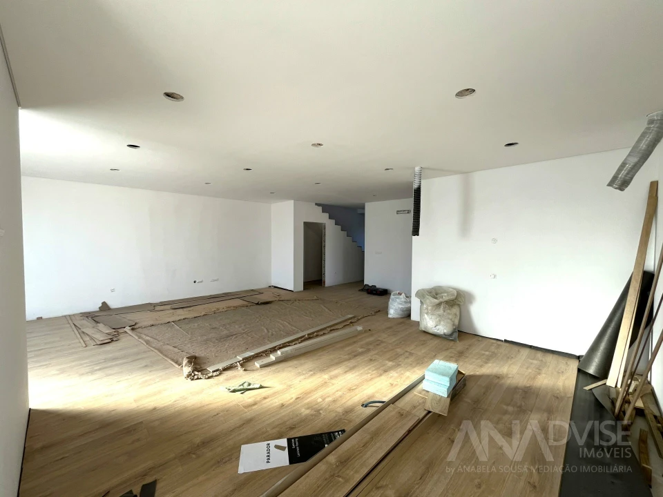 Moradia T4 para Venda em São João de Lourosa Foto 15