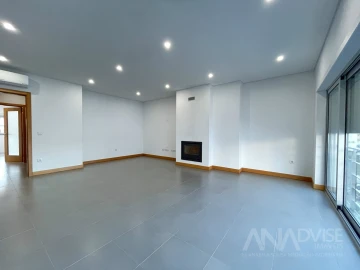 Apartamento T3 para Arrendamento em Viseu