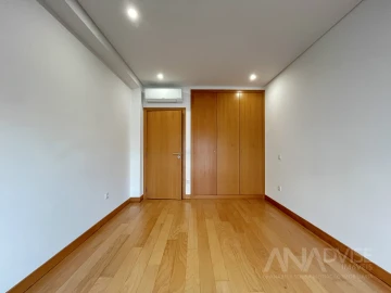 Apartamento T3 para Arrendamento em Viseu