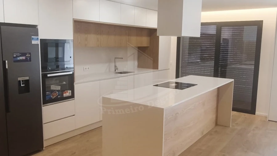 Moradia T3 para Venda em Merelim (São Pedro) e Frossos