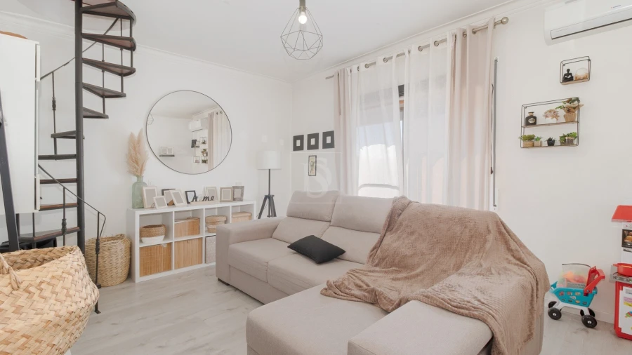 Apartamento T2 para Venda em Baixa da Banheira e Vale da Amoreira