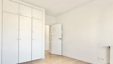 Apartamento T3 para Venda em São Vitor (Braga)