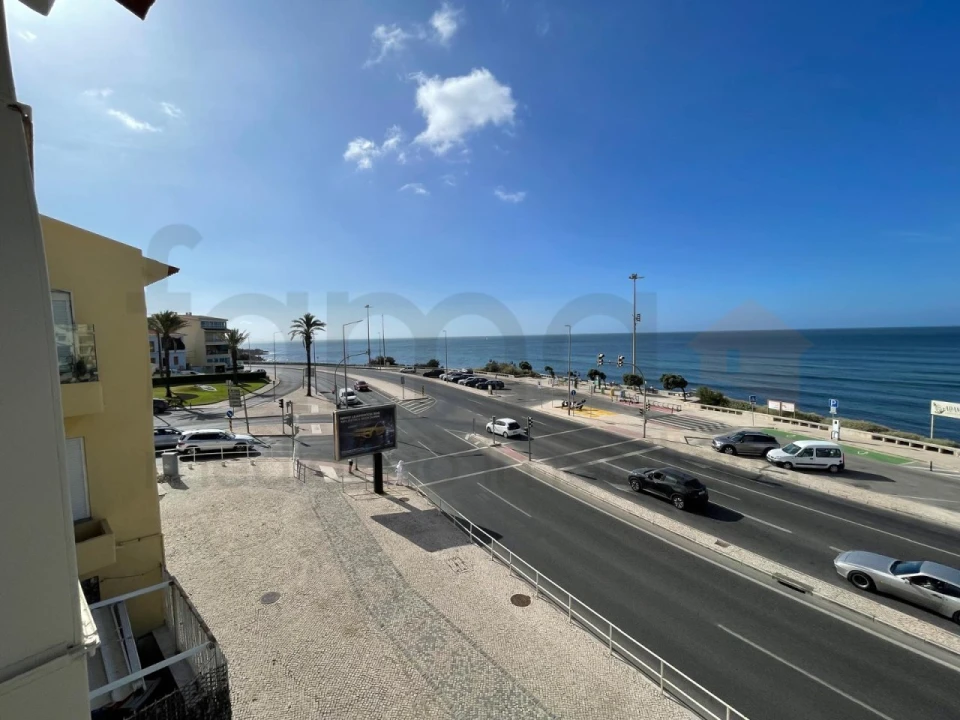 Apartamento para Venda em Carcavelos e Parede Foto 3