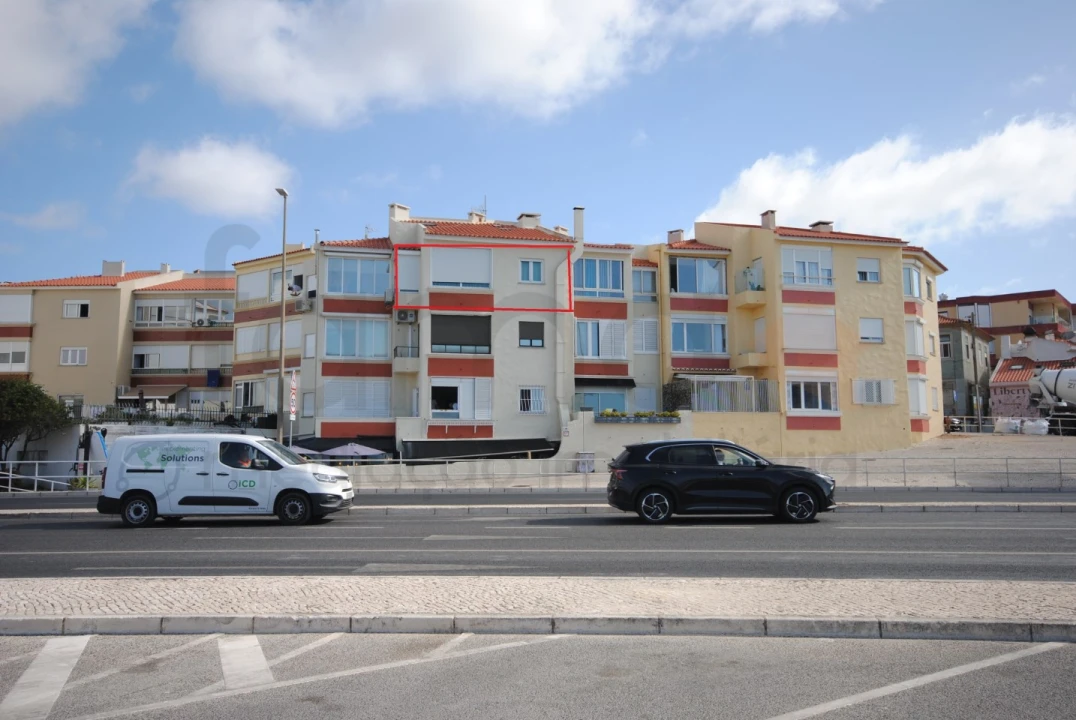 Apartamento para Venda em Carcavelos e Parede Foto 5