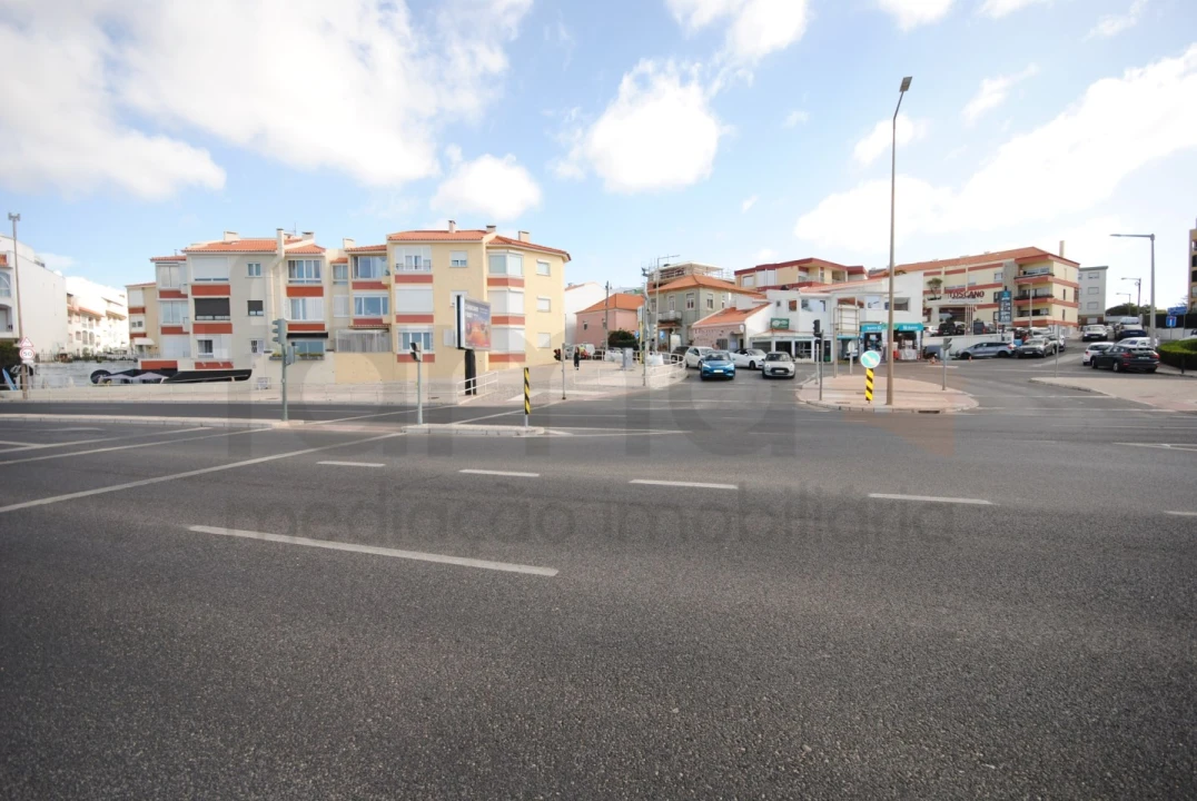 Apartamento para Venda em Carcavelos e Parede Foto 8