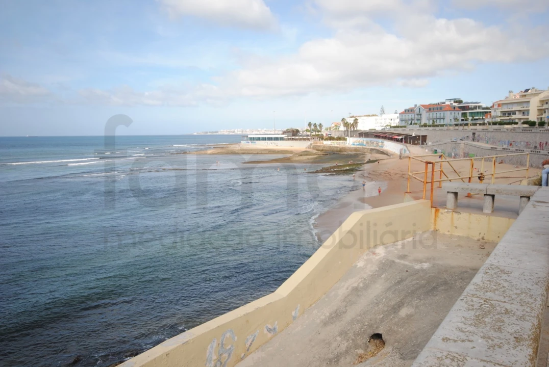 Apartamento para Venda em Carcavelos e Parede Foto 9