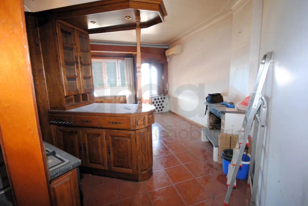 Apartamento para Venda em Carcavelos e Parede Foto 11