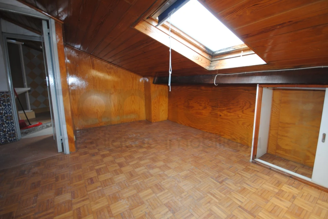 Apartamento para Venda em Carcavelos e Parede Foto 27