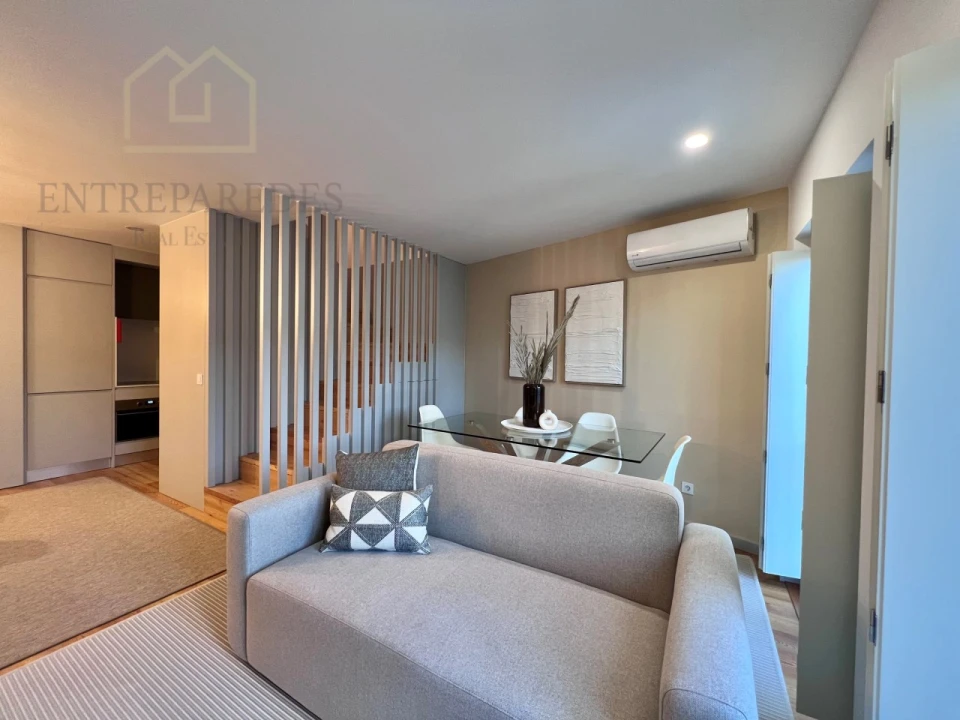 Apartamento T2 para Venda em Cedofeita, Santo Ildefonso, Sé, Miragaia, São Nicolau e Vitória Foto 3