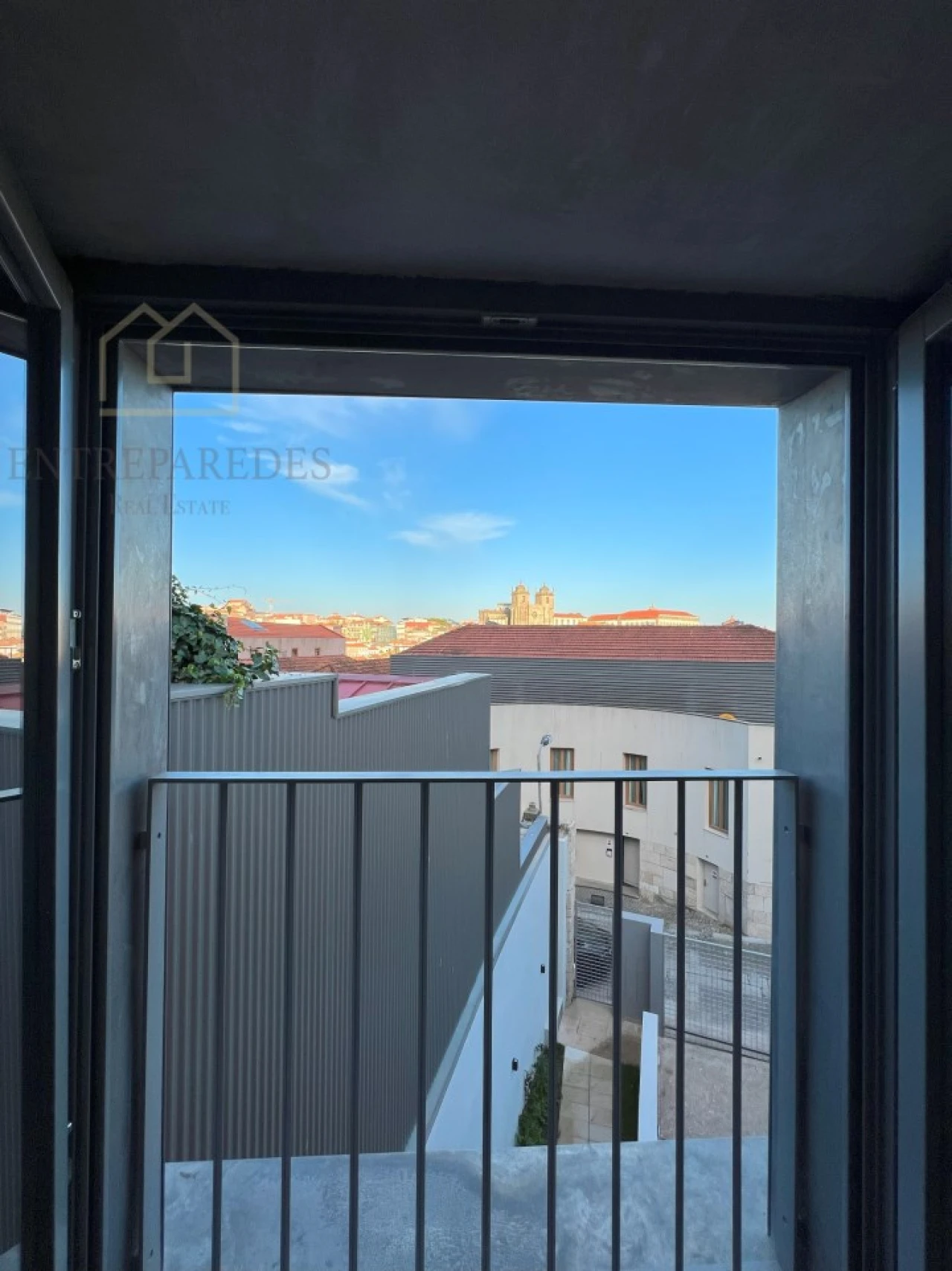 Apartamento T2 para Venda em Cedofeita, Santo Ildefonso, Sé, Miragaia, São Nicolau e Vitória Foto 9