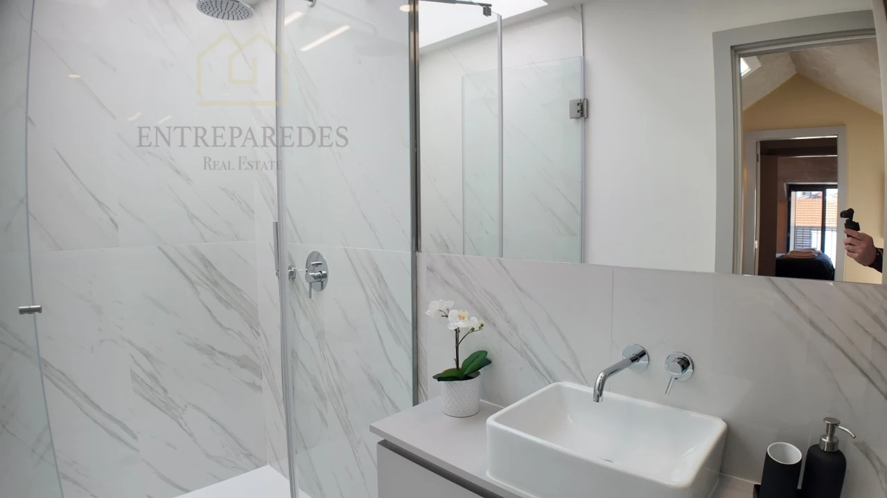 Apartamento T2 para Venda em Cedofeita, Santo Ildefonso, Sé, Miragaia, São Nicolau e Vitória Foto 29
