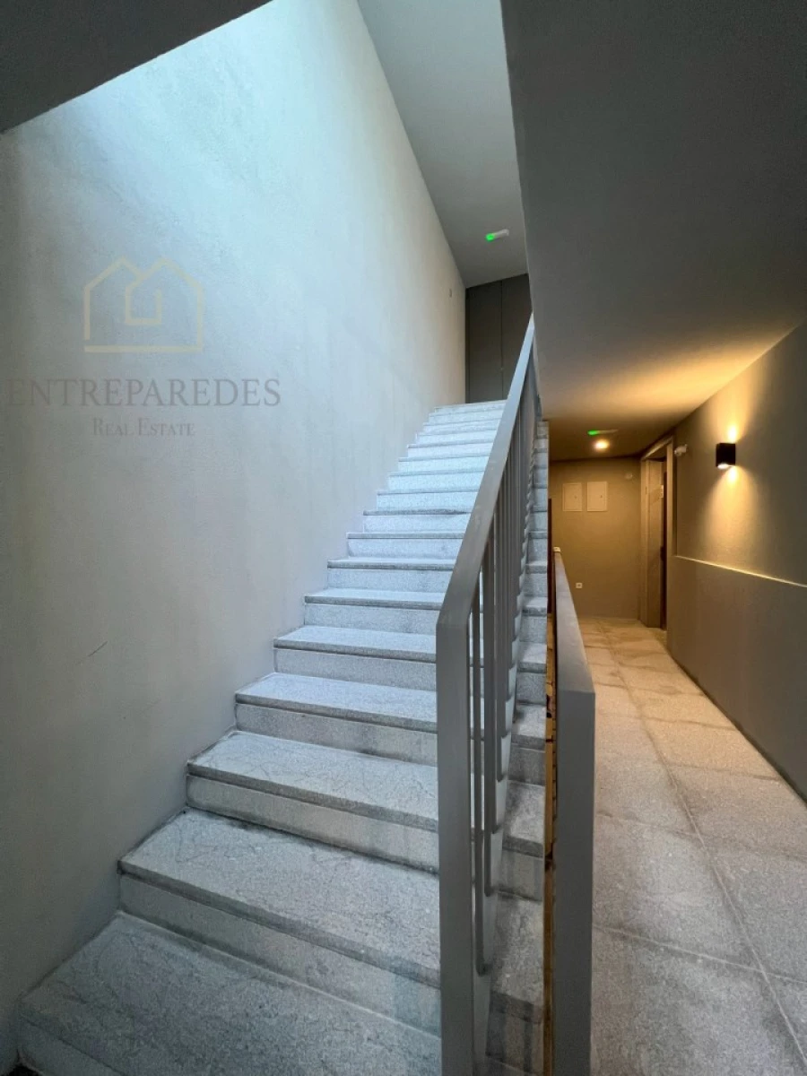 Apartamento T2 para Venda em Cedofeita, Santo Ildefonso, Sé, Miragaia, São Nicolau e Vitória Foto 11