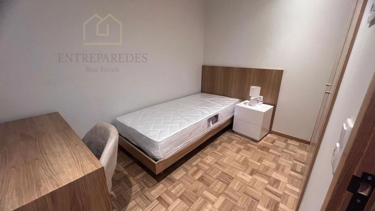 Quarto para Arrendamento em Campanhã Foto 1