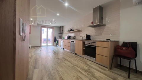 Quarto para Arrendamento em Campanhã