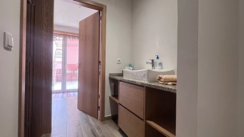 Quarto para Arrendamento em Campanhã