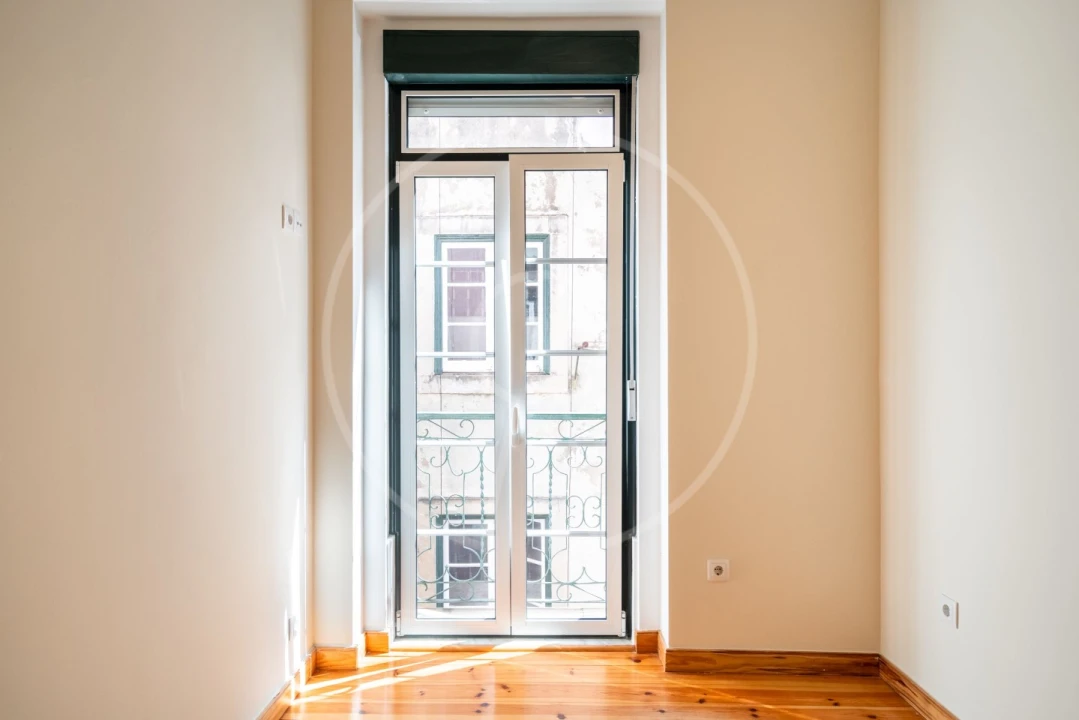 Apartamento T2 para Venda em São Vicente Foto 3