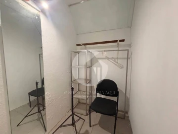 Garagem para Venda em Quelfes