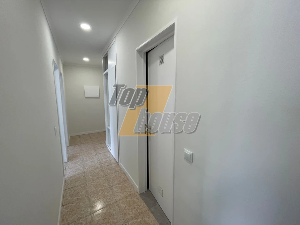 Apartamento T1 para Venda em Costa da Caparica Foto 6