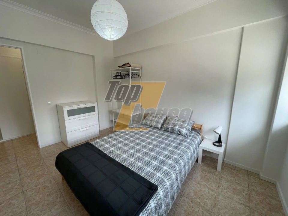 Apartamento T1 para Venda em Costa da Caparica Foto 11