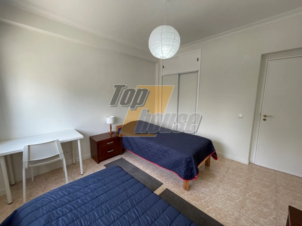 Apartamento T1 para Venda em Costa da Caparica Foto 12