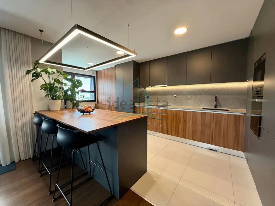 Apartamento T2 para Venda em Aldoar, Foz do Douro e Nevogilde Foto 2
