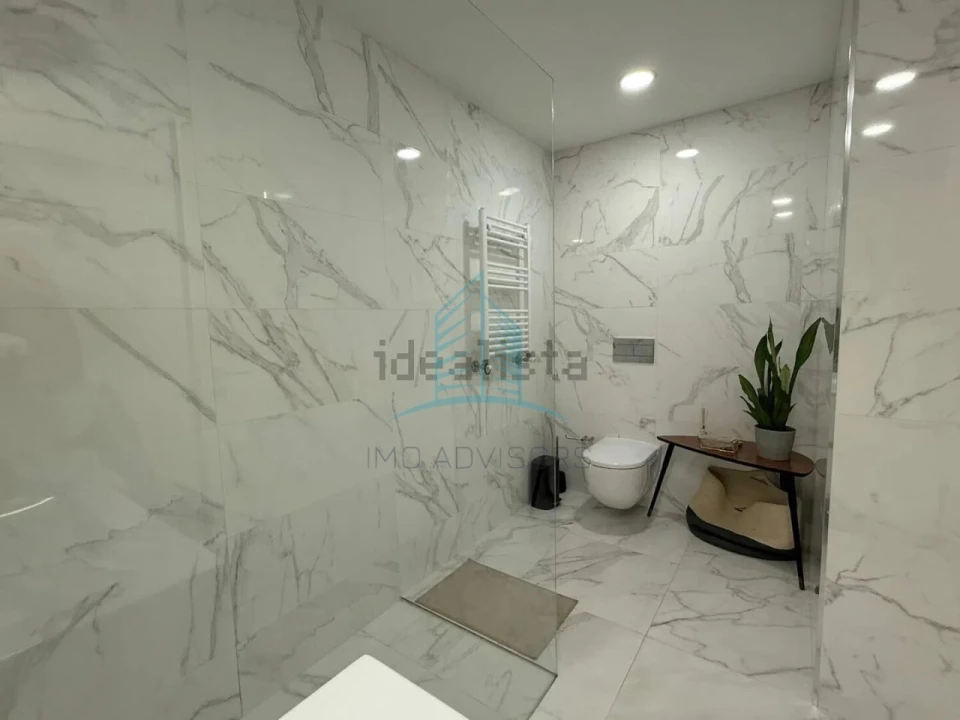 Apartamento T2 para Venda em Aldoar, Foz do Douro e Nevogilde Foto 12