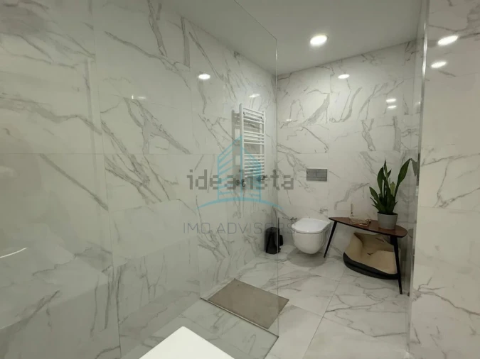 Apartamento T2 para Venda em Aldoar, Foz do Douro e Nevogilde Foto 12