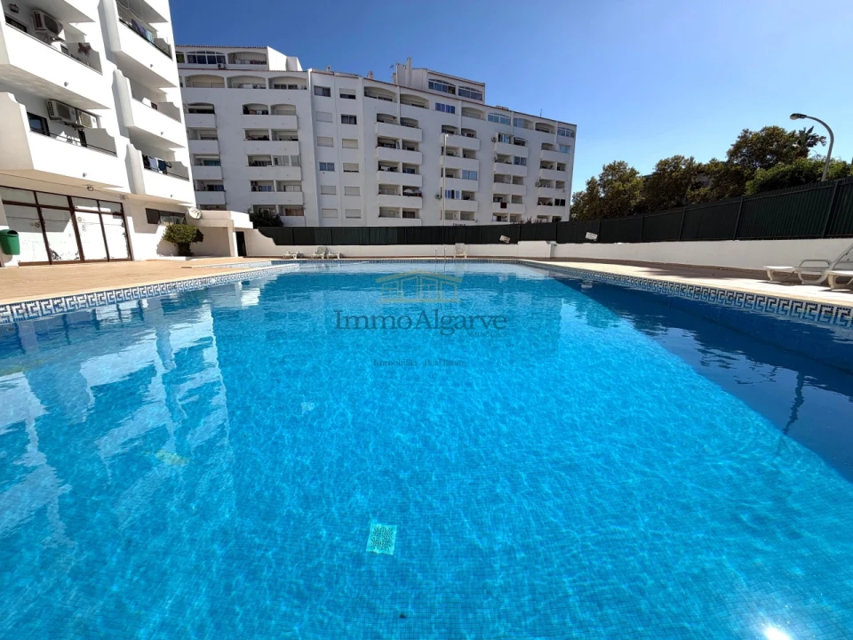 Apartamento T1 para Venda em Albufeira e Olhos de Água Foto 1