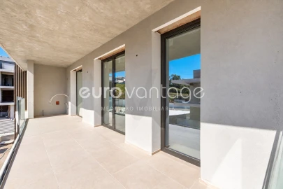 Apartamento T1 para Venda em Parceiros e Azoia