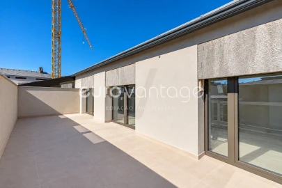Apartamento T1 para Venda em Parceiros e Azoia