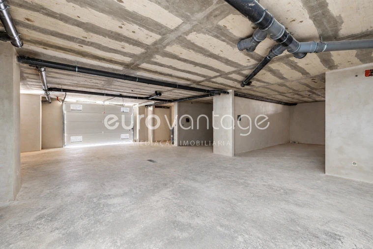 Apartamento T1 para Venda em Parceiros e Azoia Foto 20