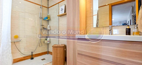 Apartamento T3 para Venda em Póvoa de Santa Iria e Forte da Casa