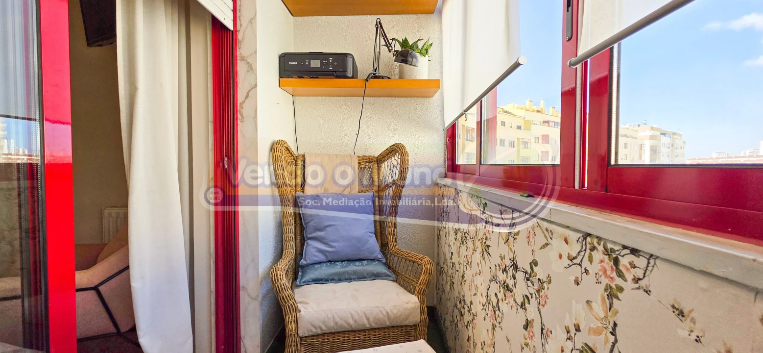 Apartamento T3 para Venda em Póvoa de Santa Iria e Forte da Casa Foto 16