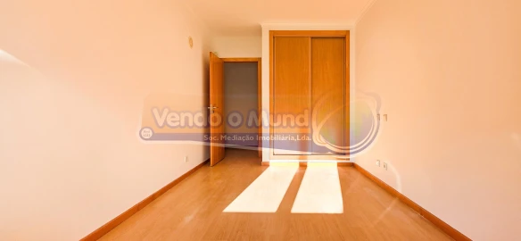 Apartamento T2 para Venda em Alverca do Ribatejo e Sobralinho
