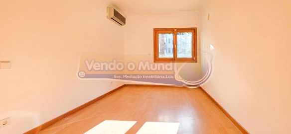 Apartamento T2 para Venda em Alverca do Ribatejo e Sobralinho