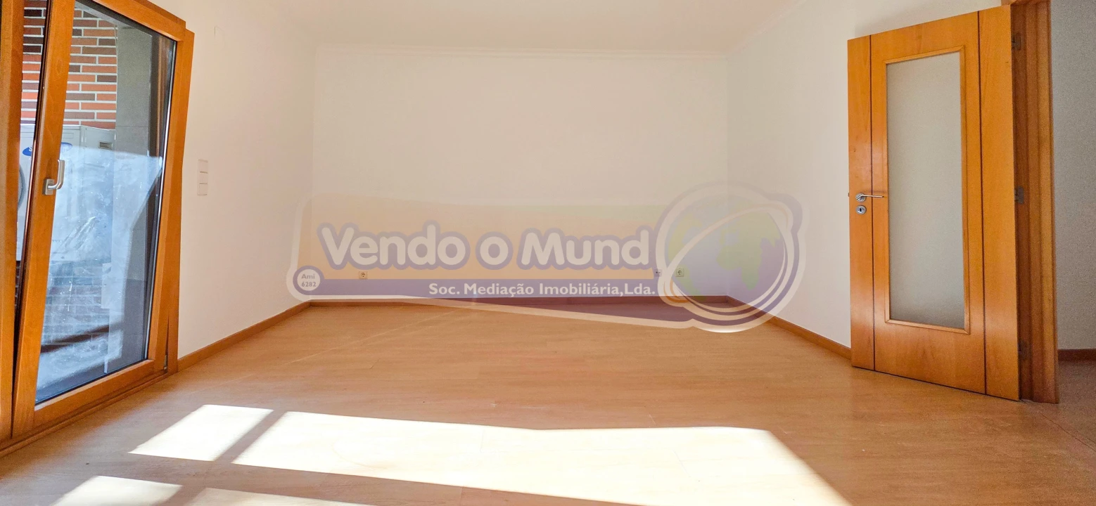 Apartamento T2 para Venda em Alverca do Ribatejo e Sobralinho Foto 4