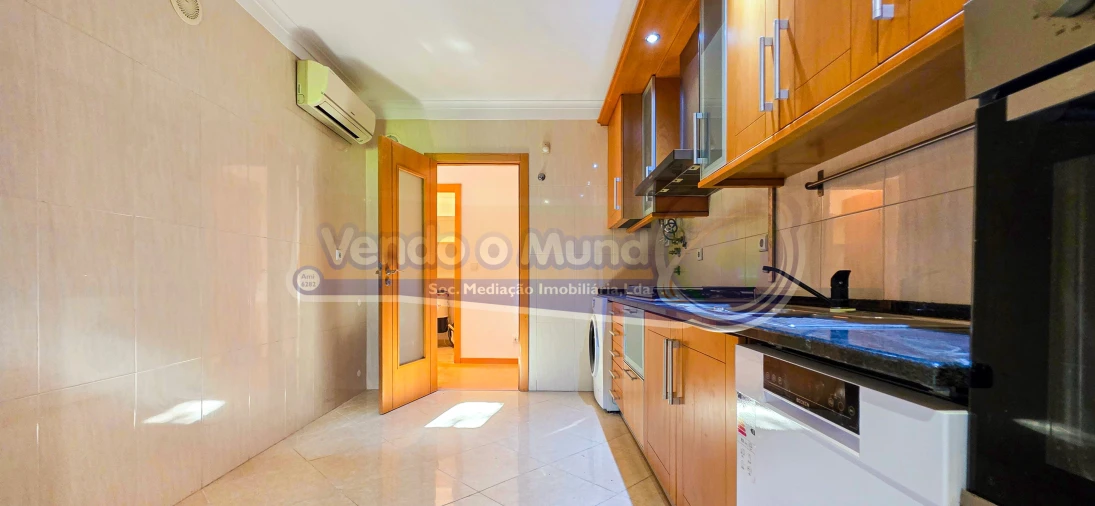 Apartamento T2 para Venda em Alverca do Ribatejo e Sobralinho Foto 11