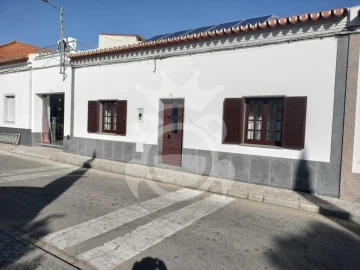 Moradia T4 para Venda em Reguengos de Monsaraz