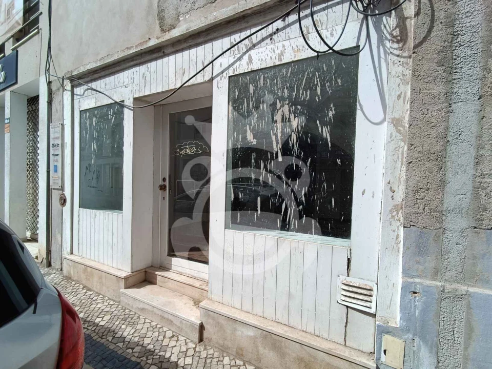 Loja para Venda em Beja (Santiago Maior e São João Baptista) Foto 1