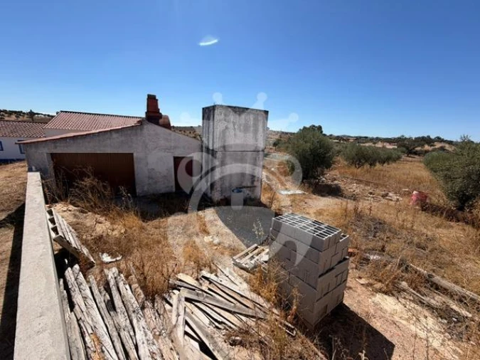 Quinta T4 para Venda em Santiago Maior Foto 14