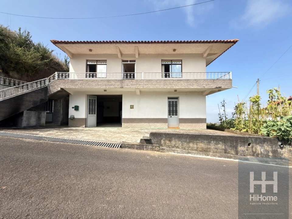 Moradia T5 para Venda em Ilha Foto 1