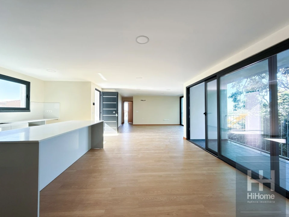 Apartamento T2 para Venda em Funchal (Santa Maria Maior) Foto 7