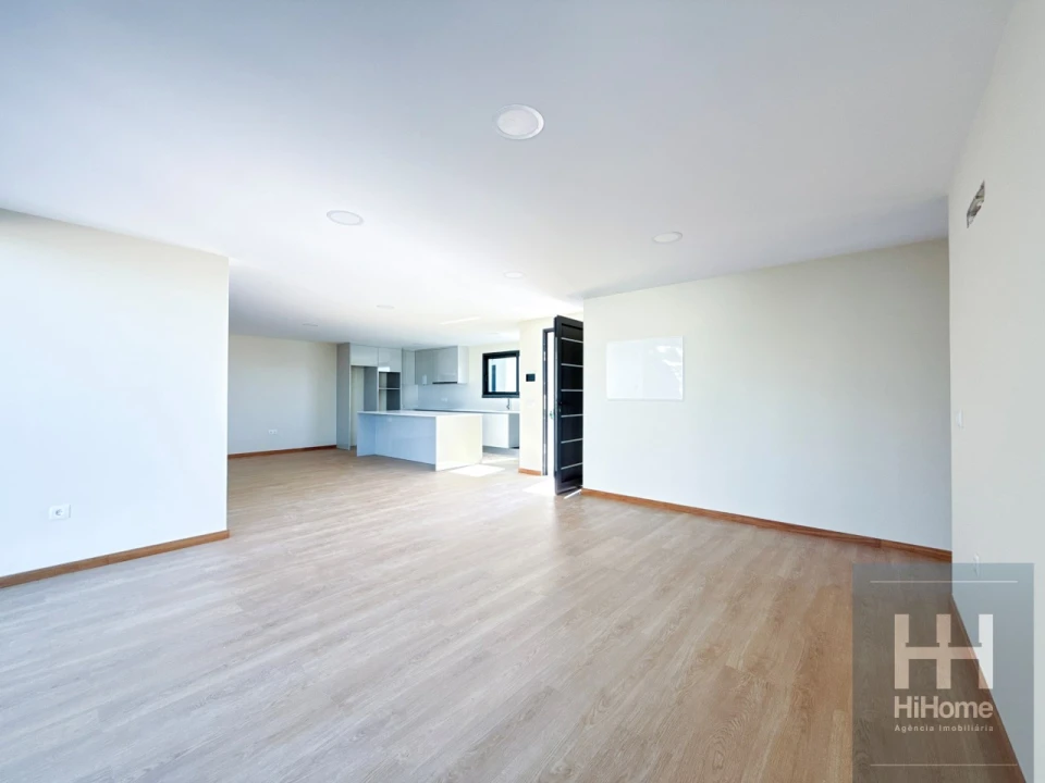 Apartamento T2 para Venda em Funchal (Santa Maria Maior) Foto 12