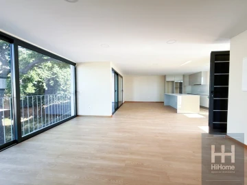 Apartamento T2 para Venda em Funchal (Santa Maria Maior)