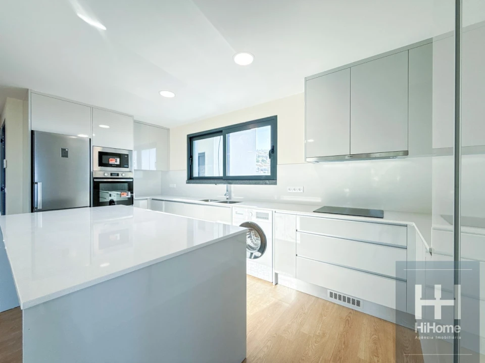Apartamento T2 para Venda em Funchal (Santa Maria Maior) Foto 3