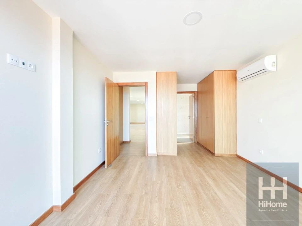 Apartamento T2 para Venda em Funchal (Santa Maria Maior) Foto 15
