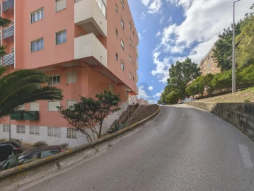 Apartamento T1 para Venda em Cacém e São Marcos