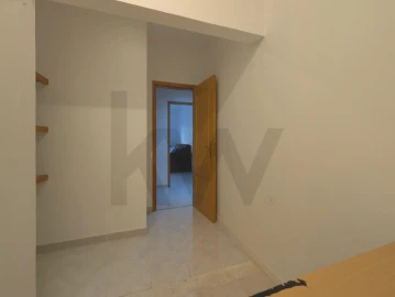 Apartamento T1 para Venda em Cacém e São Marcos